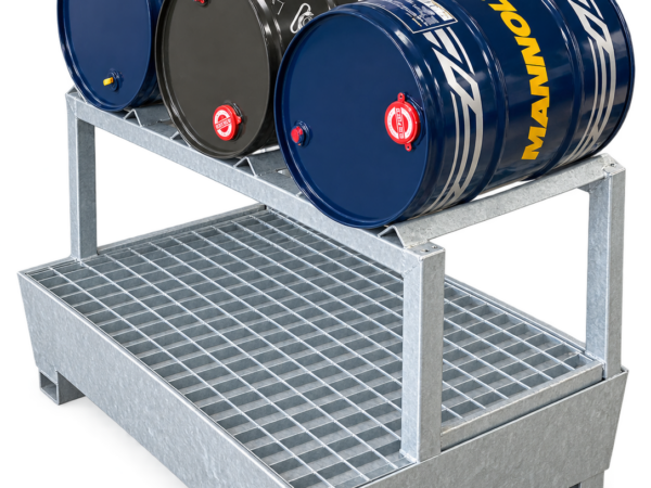 Vatenrek FA 60-3 met 3 vaten van 60 liter op het rooster van een lekbak